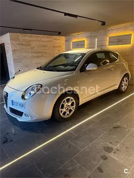 Usado Alfa Romeo MiTo Distinctive 85 CV (62 kW) 2013 Beige Utilitario