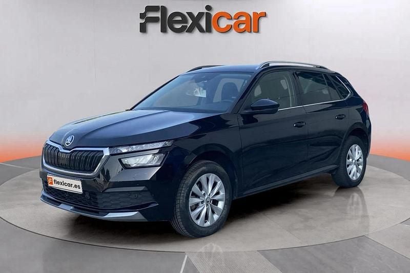 Usado Skoda Kamiq Ambition 90 CV (66 kW) 2022 Negro SUV