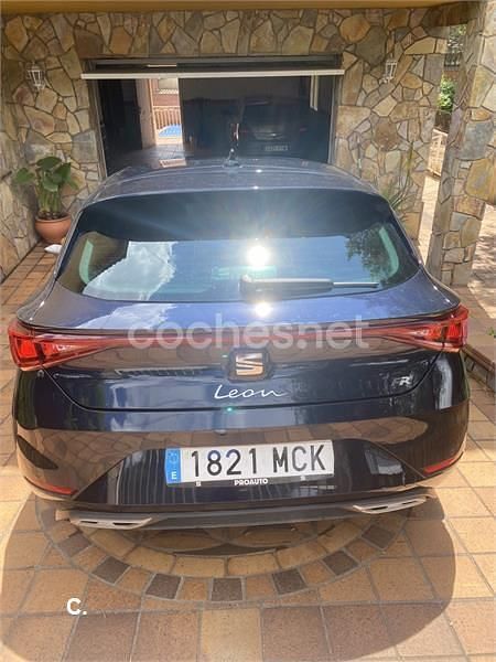 Usado Seat Leon FR 150 CV (110 kW) 2022 Azul Berlina