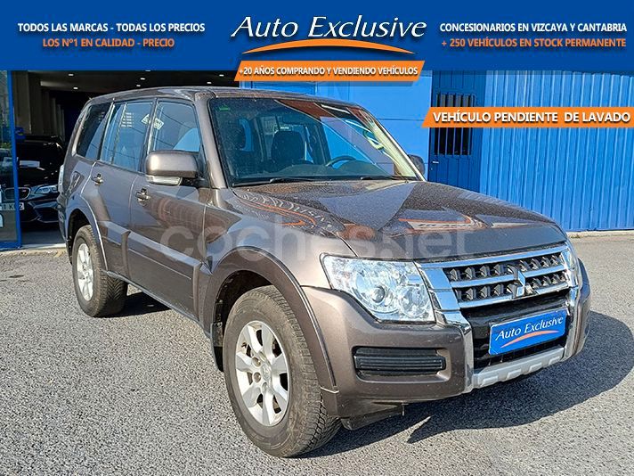 Marrón Usado 2015 Mitsubishi Montero Spirit SUV | 25.490 € (Un poco caro) - Imagen 1/4