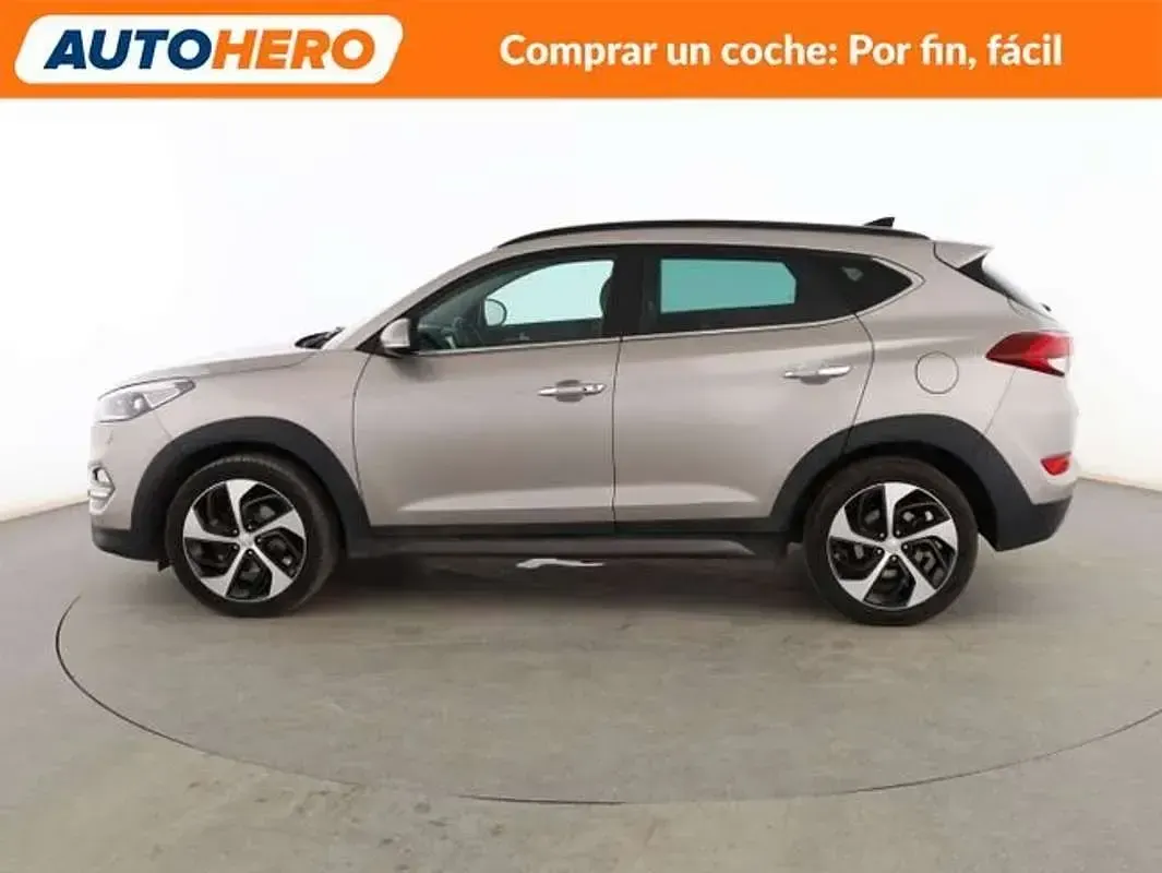 Usado Hyundai Tucson Style 177 CV (130 kW) 2016 Blanco SUV