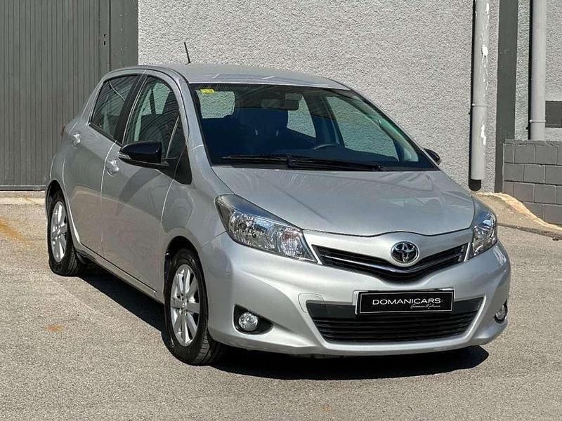 Brugt Toyota Yaris Active 90 HK (66 kW) 2013 Grå Hatchback