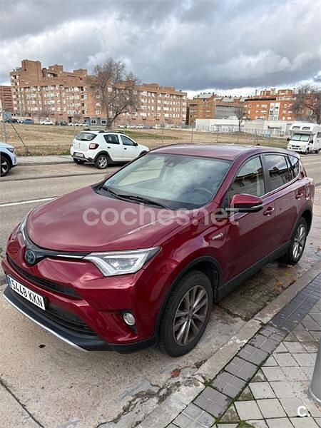 Usado Toyota RAV4 Hybrid Advance 197 CV (144 kW) 2018 Rojo SUV