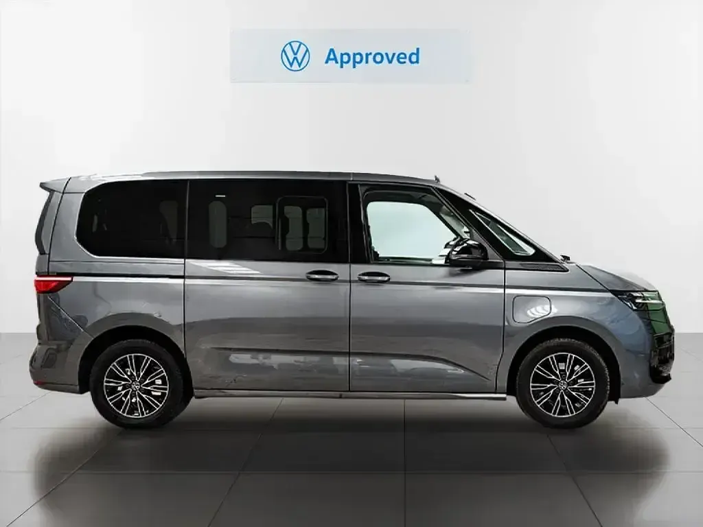 Usado VW Multivan Life 218 CV (160 kW) 2022 Gris Monovolumen