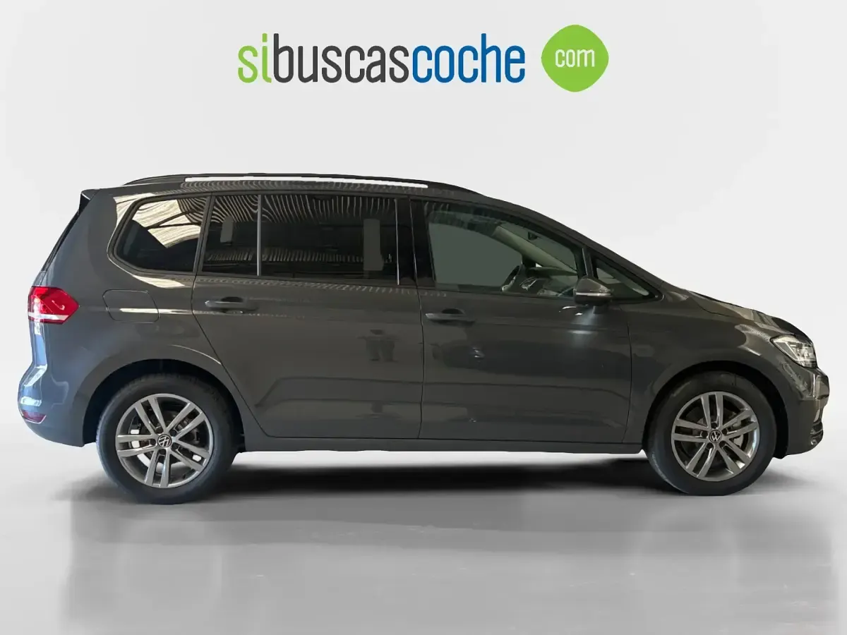 Usado VW Touran 150 CV (110 kW) 2026 Gris/plata Monovolumen