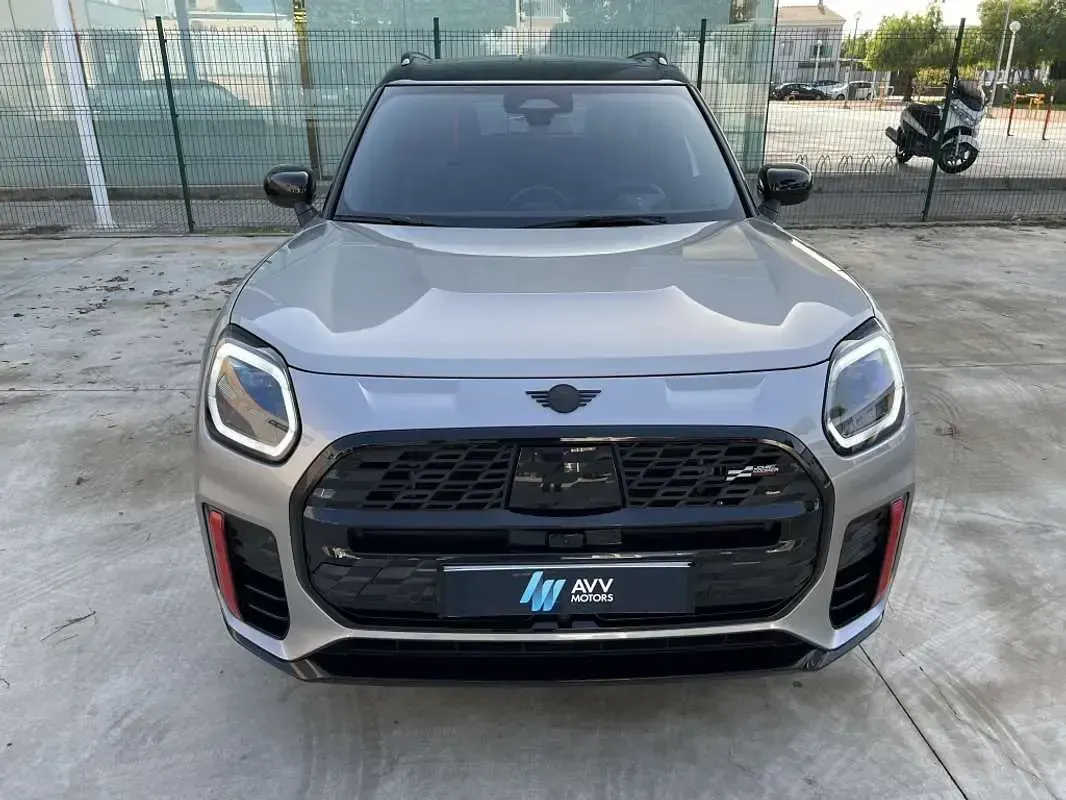 Usado Mini John Cooper Works 300 CV (220 kW) 2024 Gris Utilitario
