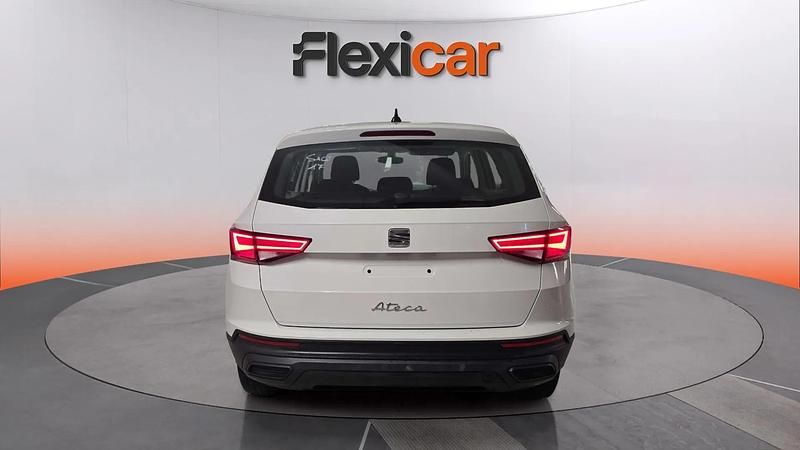 Usado Seat Ateca Reference 110 HP (80 kW) 2023 Branco SUV