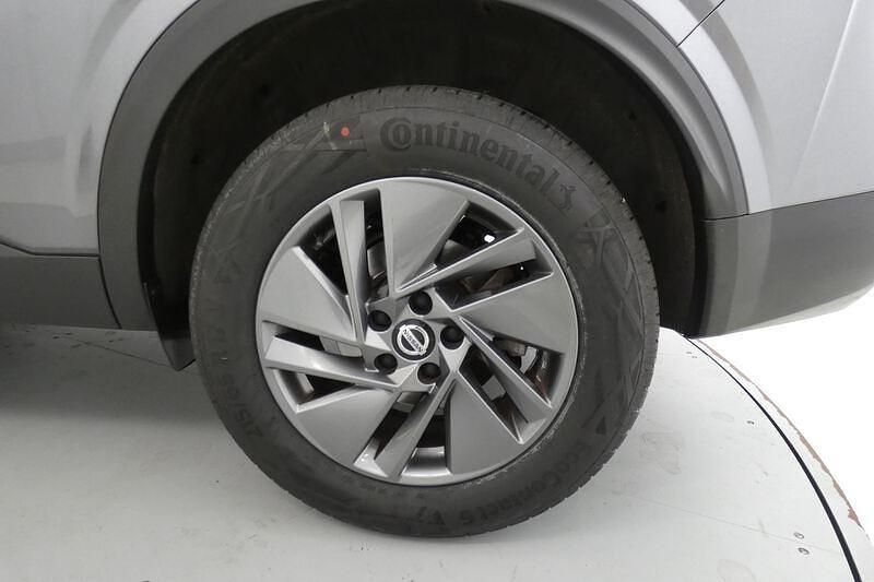 Usado Nissan Qashqai Acenta 158 CV (116 kW) 2021 Gris SUV