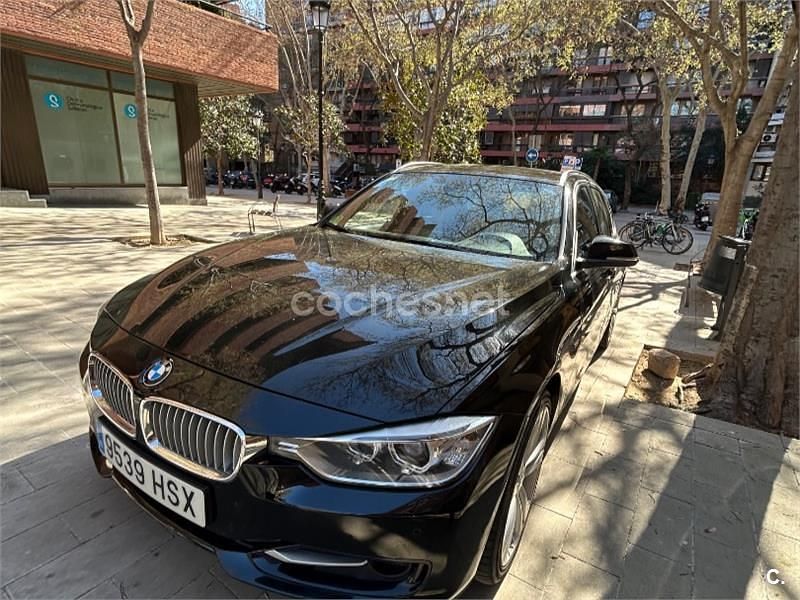 Usado BMW 335 Sport Line 306 CV (225 kW) 2013 Negro Familiar