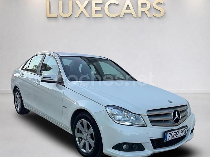 Usado Mercedes C200 Edition 136 CV (100 kW) 2011 Blanco Berlina
