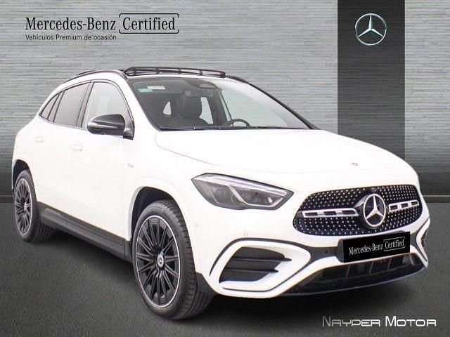 Usado Mercedes GLA250 AMG line 218 CV (160 kW) 2026 Blanco polar SUV