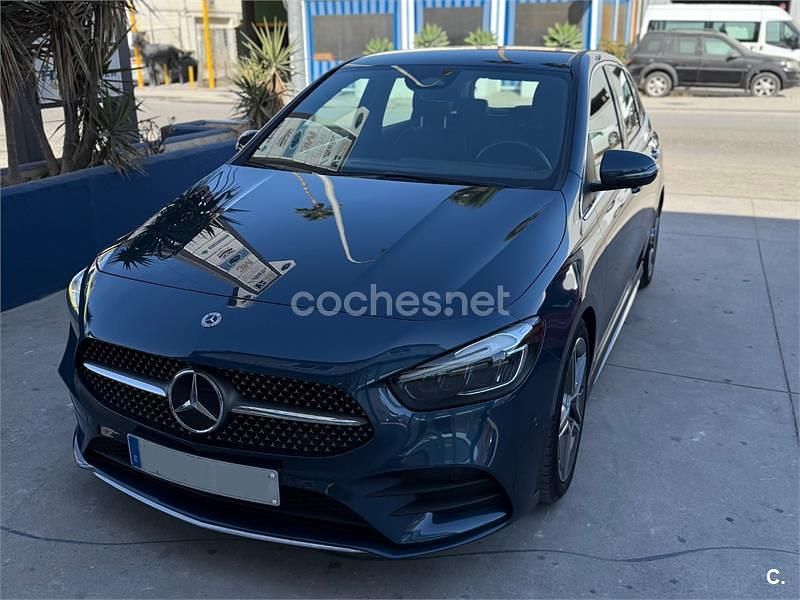 Usado Mercedes B200 150 CV (110 kW) 2023 Azul Monovolumen