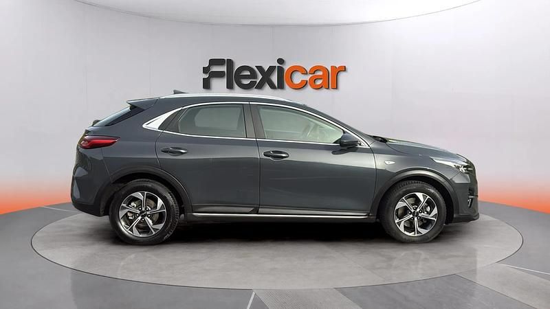 Usado Kia XCeed 120 CV (88 kW) 2022 Gris SUV