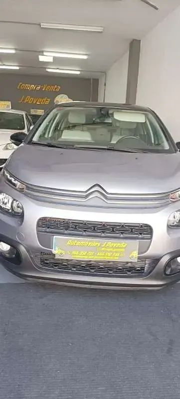 Usado Citroën C3 Shine 99 CV (72 kW) 2019 Gris Utilitario