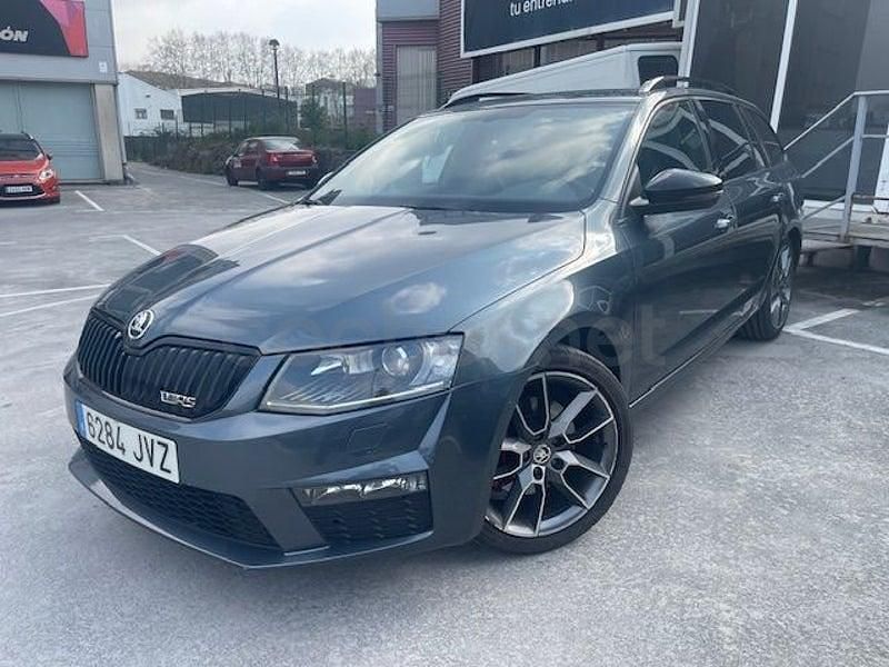 Usado Skoda Octavia RS 184 CV (135 kW) 2017 Gris / plata Familiar