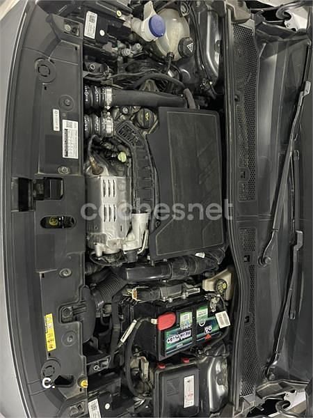 Usado Opel Corsa Elegance 100 CV (73 kW) 2020 Gris / plata Utilitario