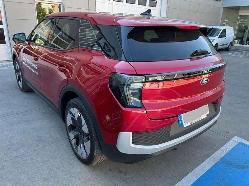 Usado Ford Explorer Premium 210 kW (286 CV) 2025 Rojo SUV