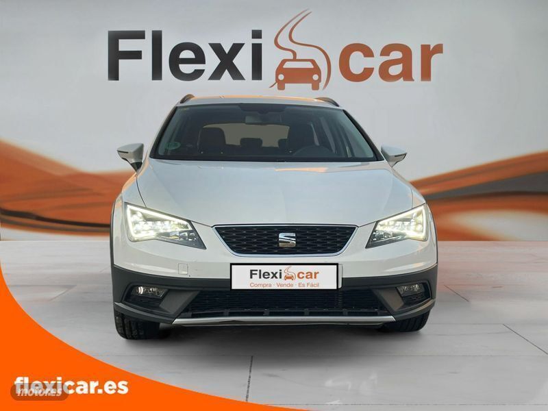 Usado Seat Leon X-Perience 4Drive 110 CV (80 kW) 2016 Blanco Familiar