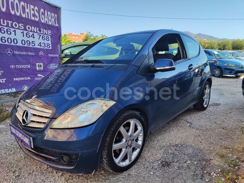 Azul Usado 2010 Mercedes A180 Avantgarde Berlina | 3990 € (Buen precio) - Imagen 1/4