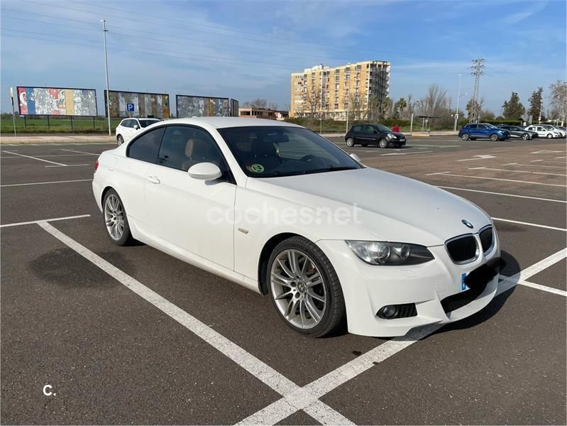 Blanco Usado 2009 BMW 320 Coupe | 10.999 € (Caro) - Imagen 1/4