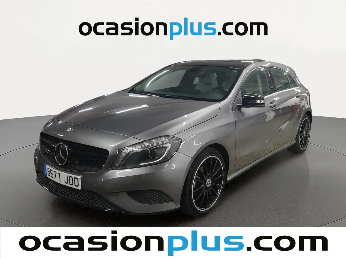 Usado Mercedes A180 Urban 109 HP (80 kW) 2015 Citadino