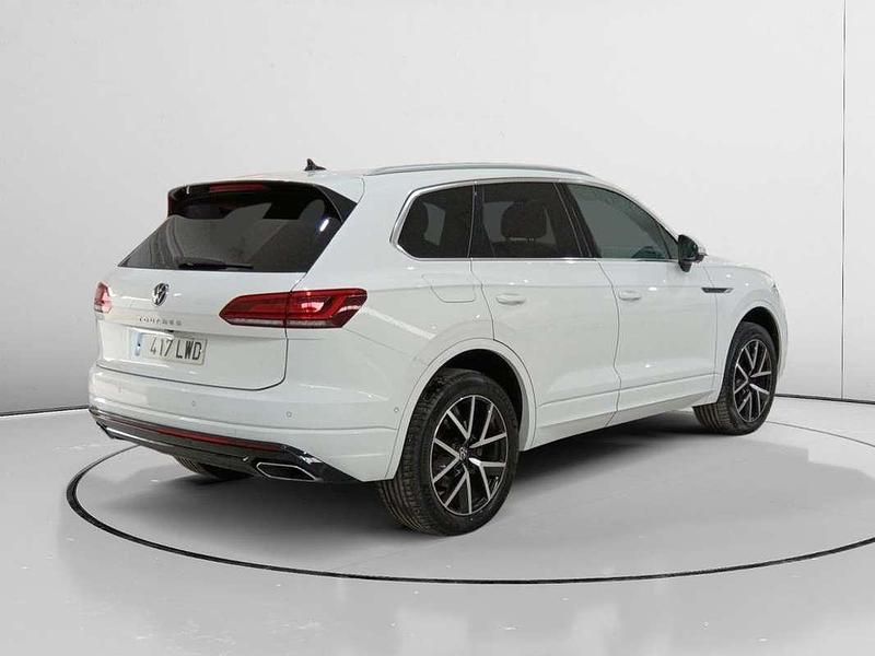 Usado VW Touareg Elegance 286 CV (210 kW) 2022 Blanco SUV