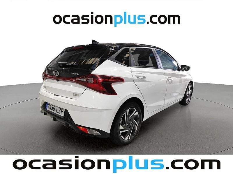 Usado Hyundai i20 100 CV (73 kW) 2022 Blanco Utilitario