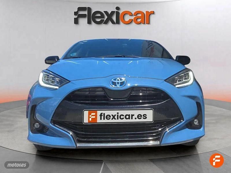 Usado Toyota Yaris Hybrid Style 116 CV (85 kW) 2020 Azul Berlina