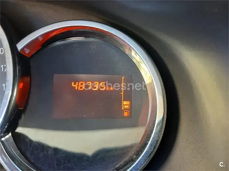 Usado Dacia Sandero Stepway 90 CV (66 kW) 2015 Blanco Berlina