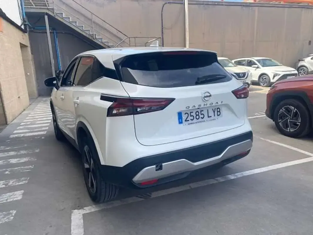 Usado Nissan Qashqai 158 CV (116 kW) 2022 Blanco SUV