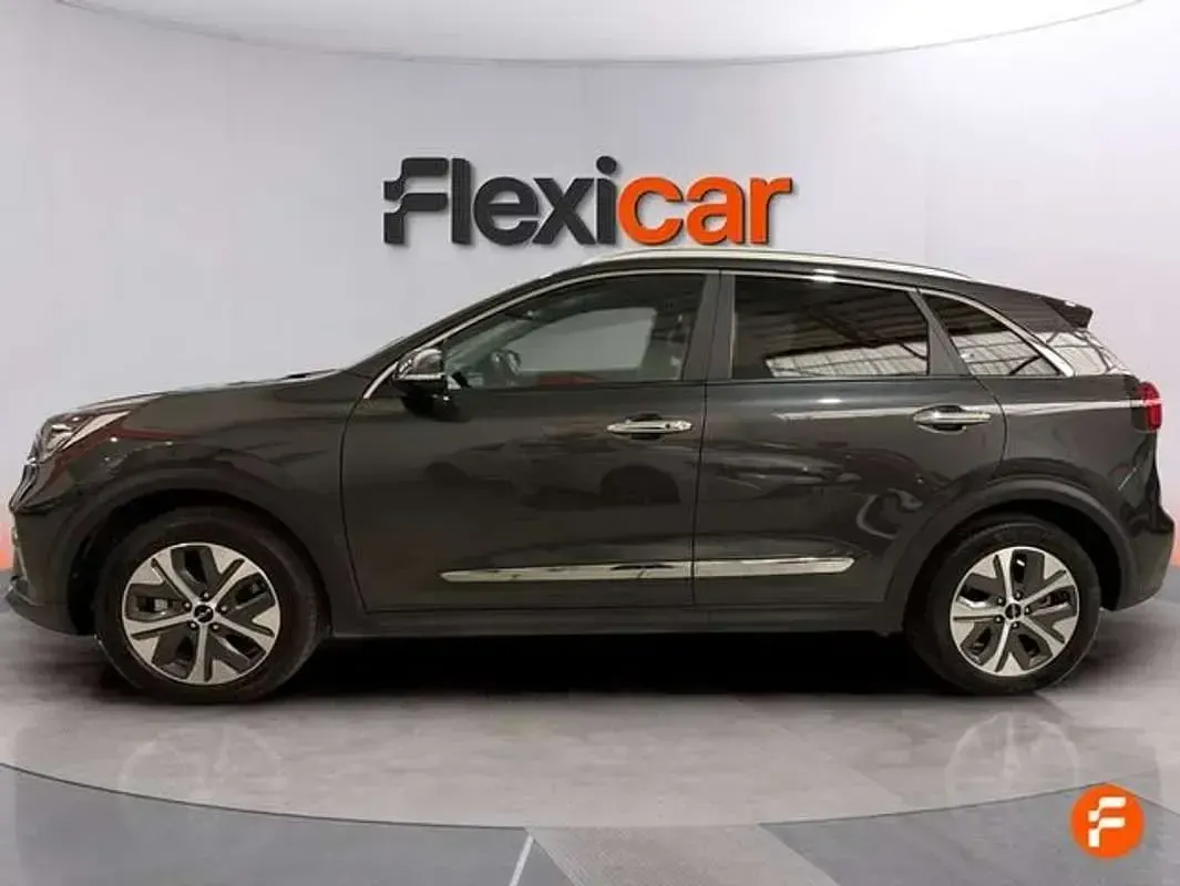 Usado Kia e-Niro 100 kW (136 CV) 2022 Azul SUV