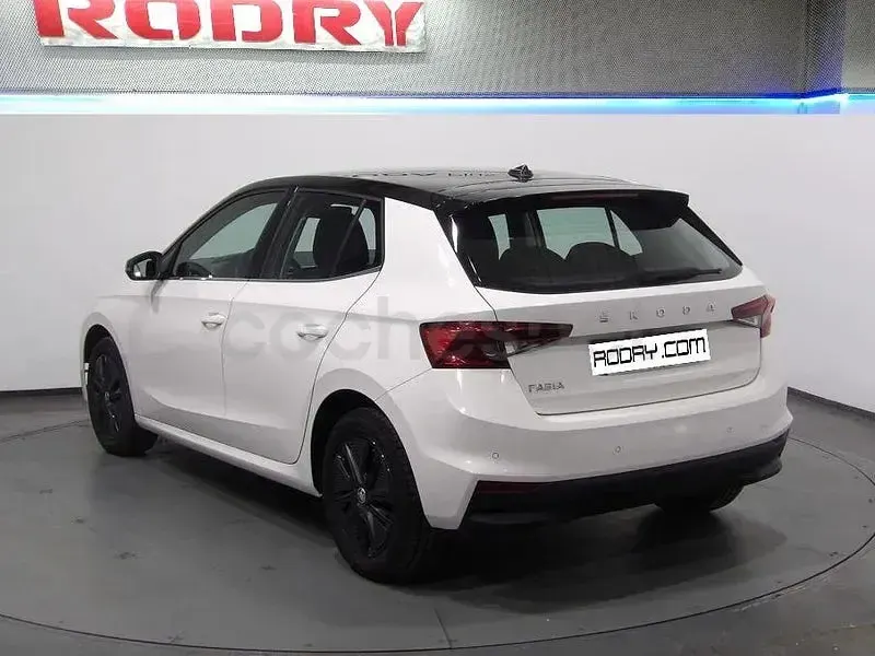 Usado Skoda Fabia Style 95 CV (69 kW) 2022 Blanco Utilitario