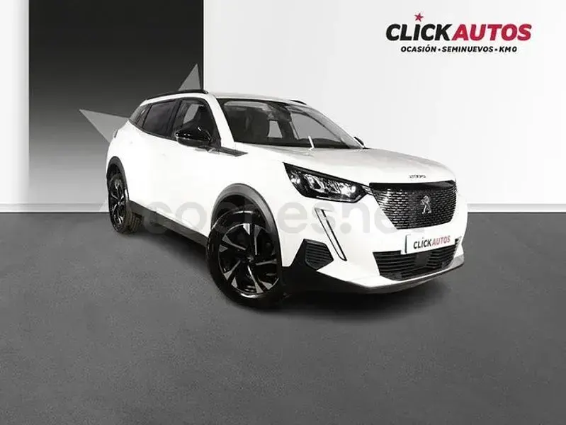 Usado Peugeot 2008 Allure 100 CV (73 kW) 2022 Blanco SUV