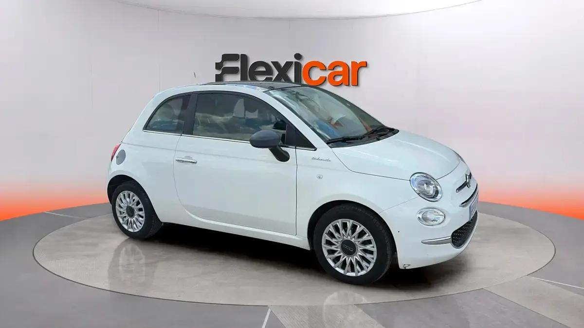 Usado Fiat 500 Dolcevita 71 CV (52 kW) 2023 Amarillo Berlina
