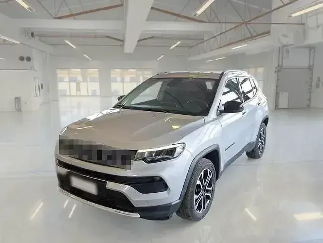 Usado Jeep Compass Limited 190 CV (139 kW) 2022 Gris SUV