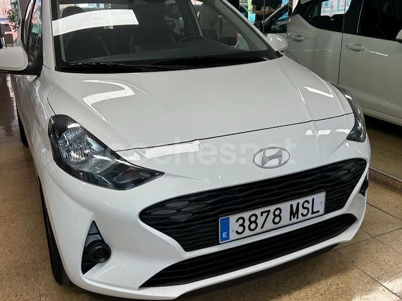 Blanco Usado 2024 Hyundai i10 Utilitario | 14.500 € (Precio justo) - Imagen 1/4