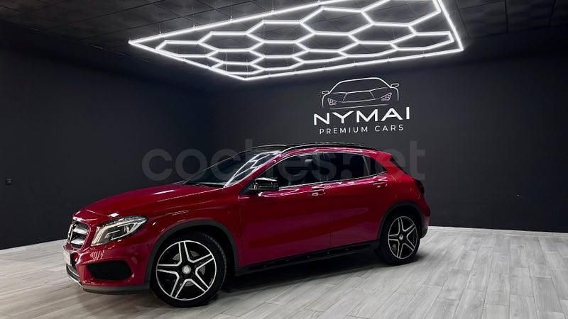 Usado Mercedes GLA220 AMG line 170 CV (125 kW) 2014 Rojo SUV