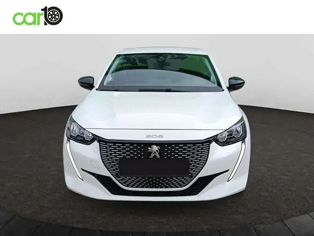 Usado Peugeot e-208 GT 100 kW (136 CV) 2022 Blanco Utilitario