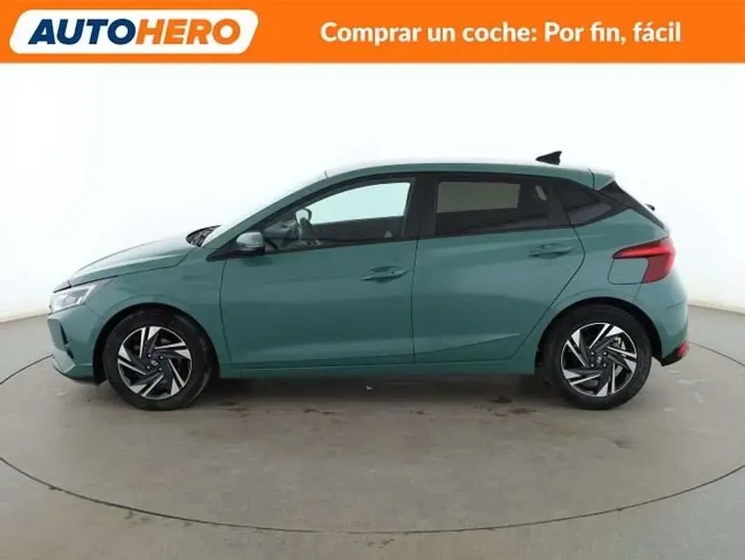 Usado Hyundai i20 101 CV (74 kW) 2022 Verde Utilitario