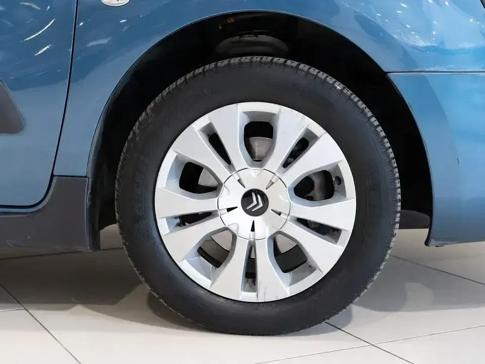 Usado Citroën Berlingo XTR 92 CV (67 kW) 2013 Azul Monovolumen