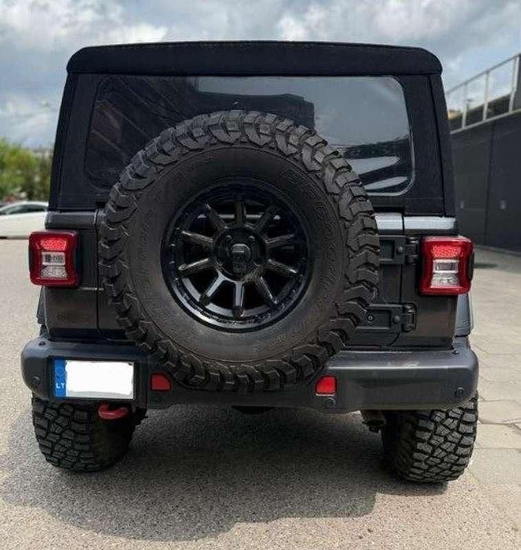 Usado Jeep Wrangler Unlimited Rubicon 268 CV (197 kW) 2020 Gris SUV