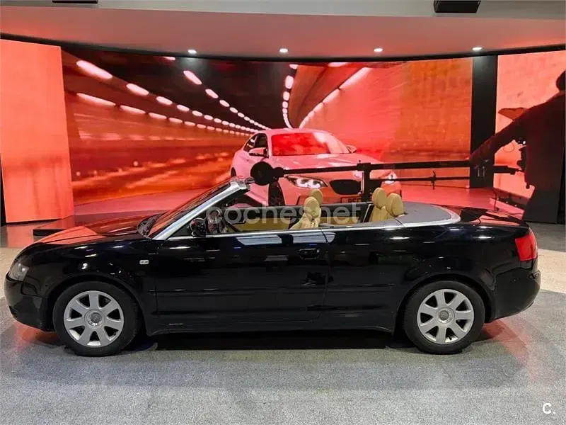 Usado Audi A4 Cabriolet 163 CV (119 kW) 2004 Negro Descapotable