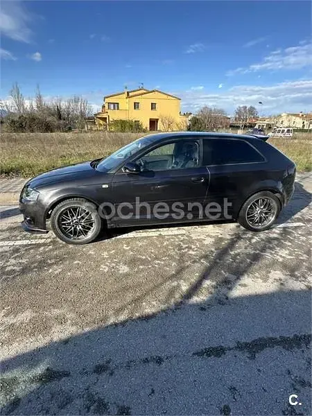 Usado Audi A3 Ambition 140 CV (102 kW) 2003 Gris / plata Utilitario