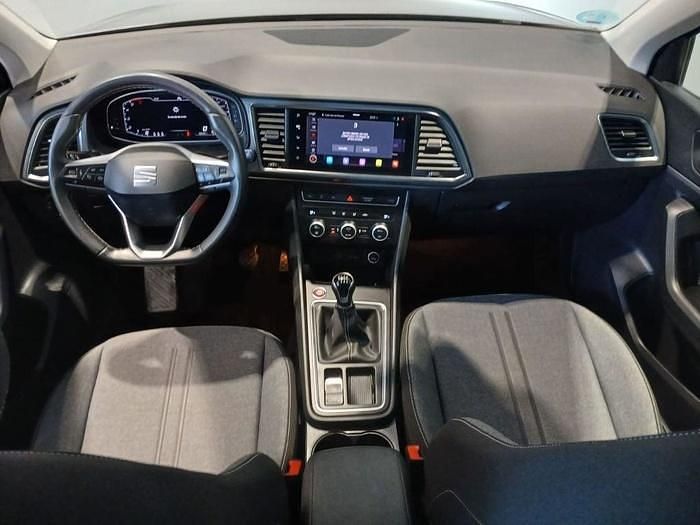 Usado Seat Ateca Style 150 HP (110 kW) 2025 Cinzento SUV