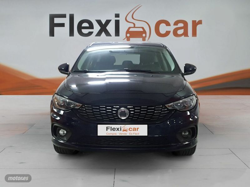 Usado Fiat Tipo Mirror 95 CV (69 kW) 2020 Azul Familiar