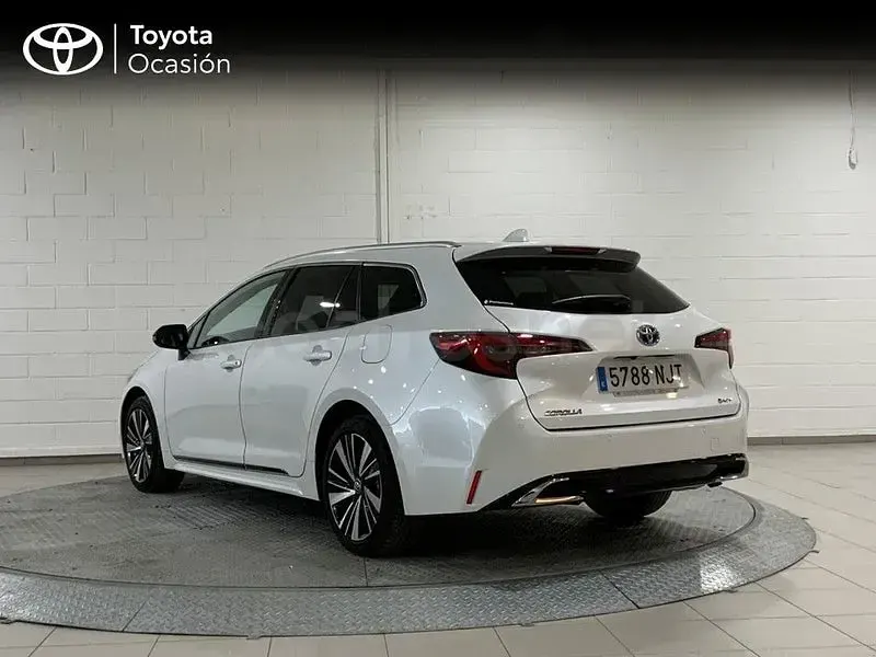 Usado Toyota Corolla Sport 196 CV (144 kW) 2025 Blanco Familiar