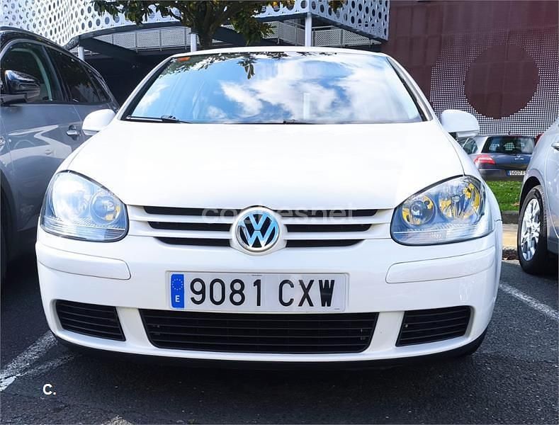 Blanco Usado 2004 VW Golf IV Sportline Berlina | 5000 € (Precio justo) - Imagen 1/4