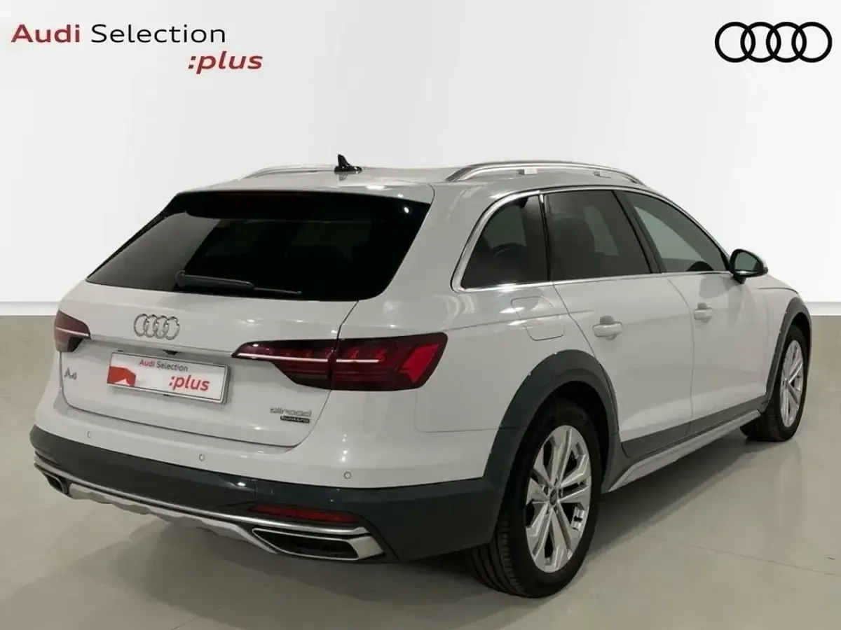 Usado Audi A4 Allroad 204 CV (150 kW) 2023 Blanco Familiar