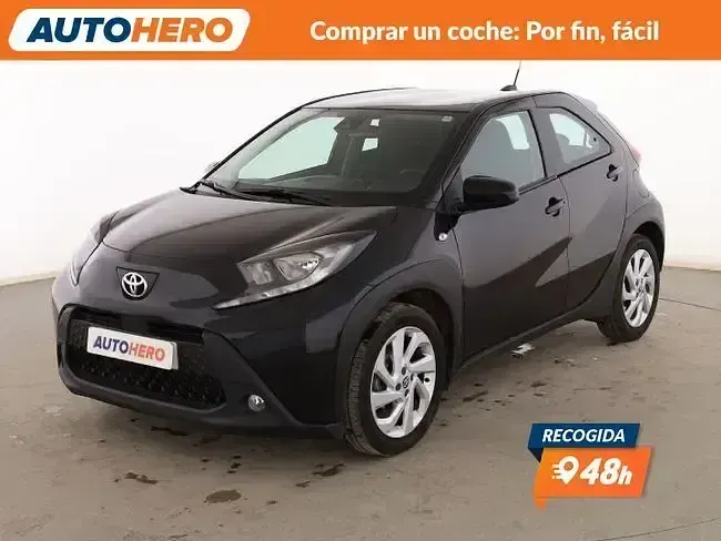 Usado Toyota Aygo X Play 72 CV (52 kW) 2022 SUV