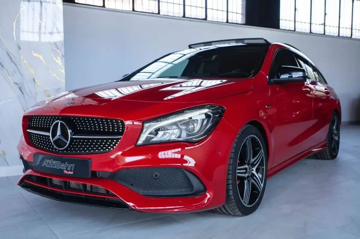 Usado Mercedes CLA250e Shooting Brake 218 CV (160 kW) 2017 Rojo Familiar